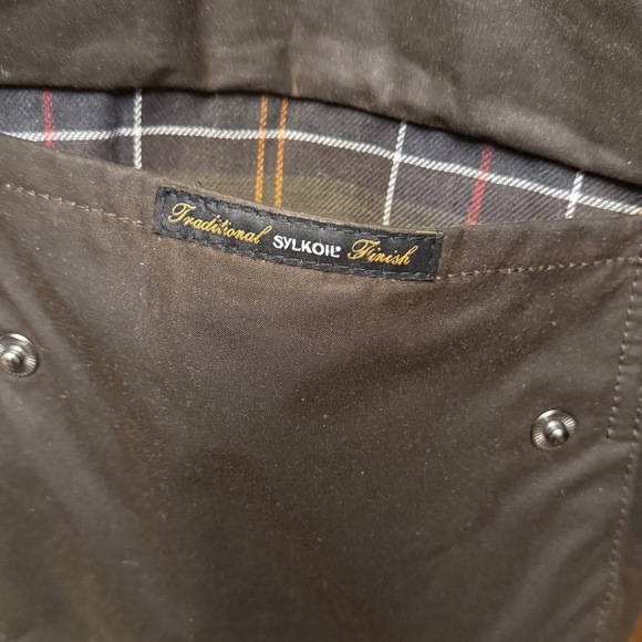 Barbour Classic Beaufort Waxed Jacket - Picture 6 of 14